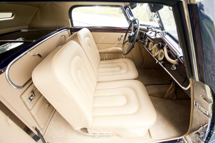 Интерьер Maybach SW38 Special Roadster by Spohn 1937 года  (фото 11 из 15)
